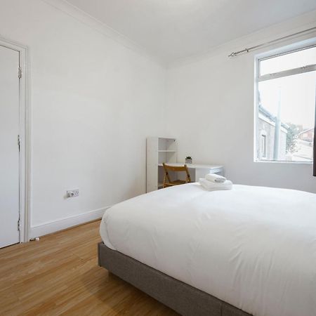 Stratford Double Rooms - 29 런던 외부 사진